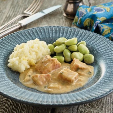 Mini Gammon & Creamy Onion Sauce